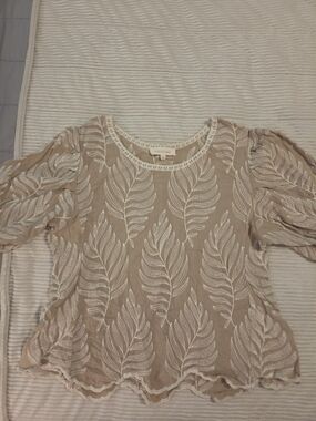 Solitaire Beige Embroidered Puff-Sleeve Top Size L